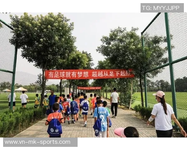 郑州足球夏令营开启青少年足球梦想之旅培养未来球星的最佳选择